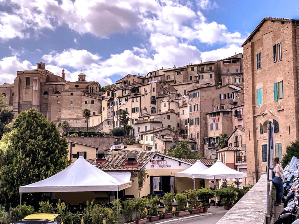 siena piazza del mercato
