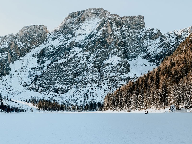 Lago di Braies: cose da fare in inverno in un&nbsp;weekend